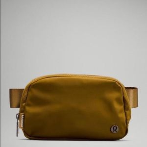 NWT Lululemon Belt Bag in Burnt Caramel